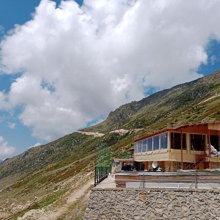 Avusor Mola Cafe Ve Pansiyon Camlihemsin Exterior photo